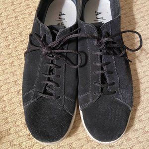 Armani Jeans Men’s Navy Blue Suede Tennis Shoes
